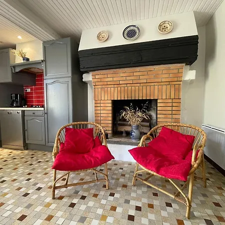 En Cite Medievale De Avec Parking Privatif, 4 * Vouvant