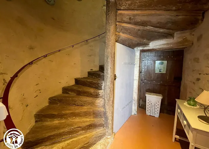 En Cite Medievale De Avec Parking Privatif, 4 - Fr-1-426-590 * Vouvant